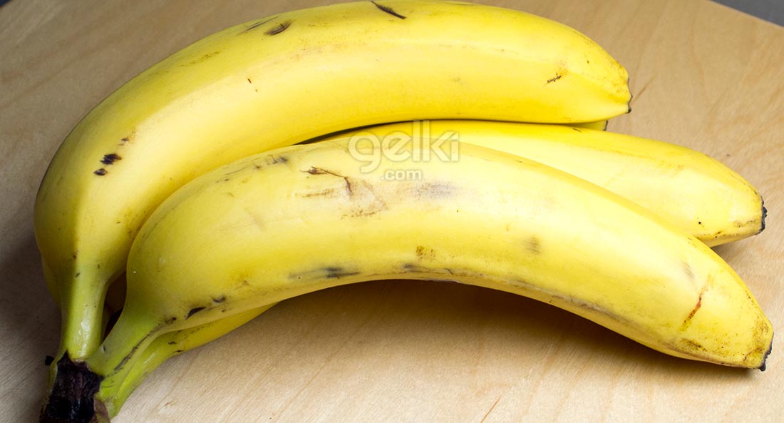tre gula bananer